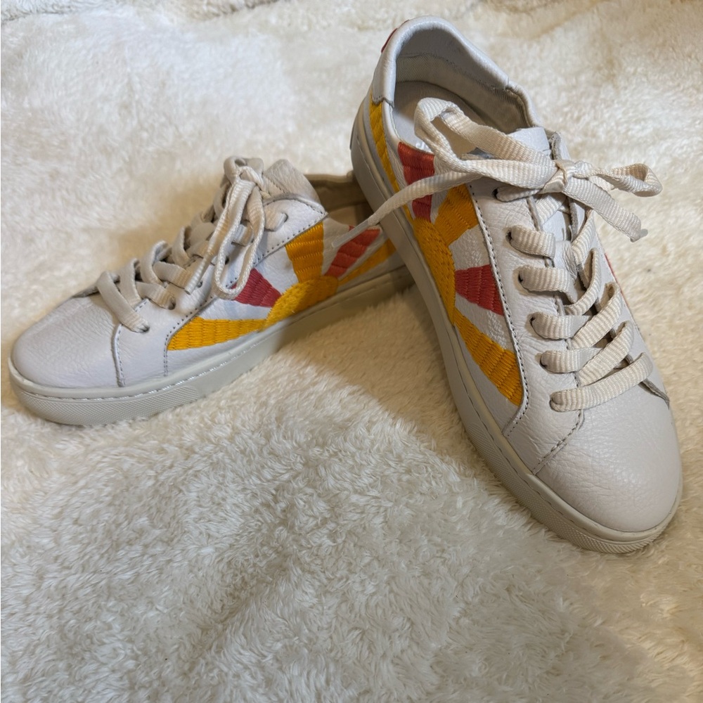 Soludos Leather Lace-Up Embroidered Sneakers US 6 GOOD VIBES